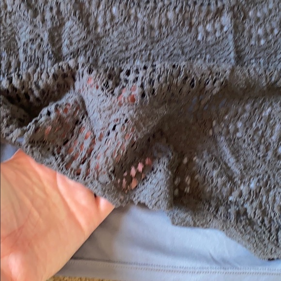 Express XS Lace Accent Blouse - Picture 5 of 6